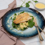 Posteleinpuree met zeebaars en beurre blanc