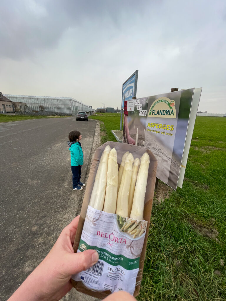 De eerste asperges