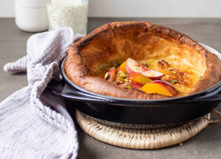 Dutch baby met steenvruchten